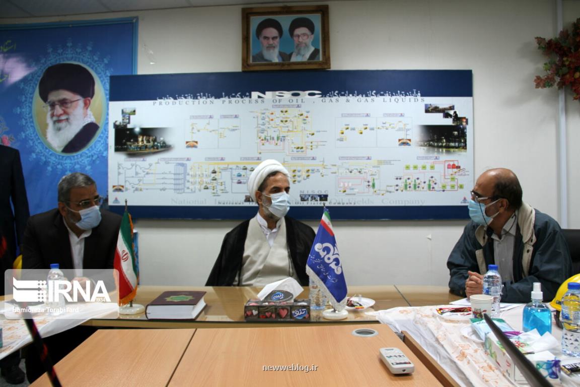 سوزاندن گازهای همراه نفت سرمایه کشور را هدر می دهد