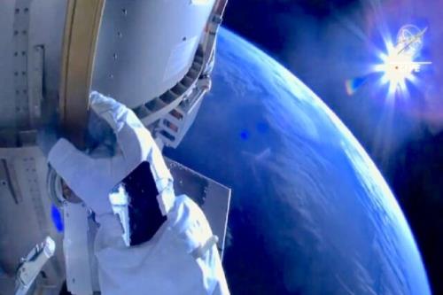 فیلمی از پیاده روی فضایی 7 ساعته فضانوردان ناسا