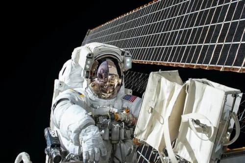 پیاده روی آسان در فضا با لباس فضایی نسل جدید ناسا
