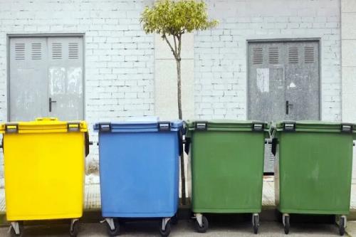 استقبال نیویورکی ها از سطل های زباله رباتیک