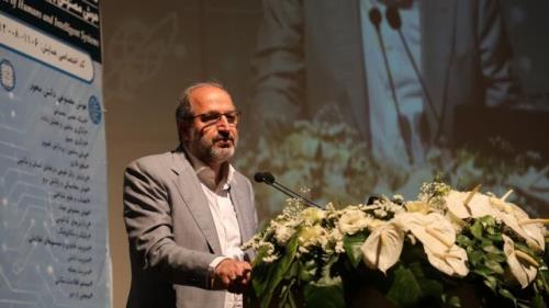 پیشرفت های علمی و فناوری باید متناسب با نیازهای واقعی کشور باشد