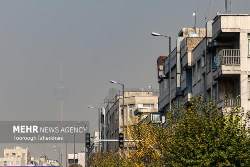 کیفیت هوای تهران در مرز آلودگی است